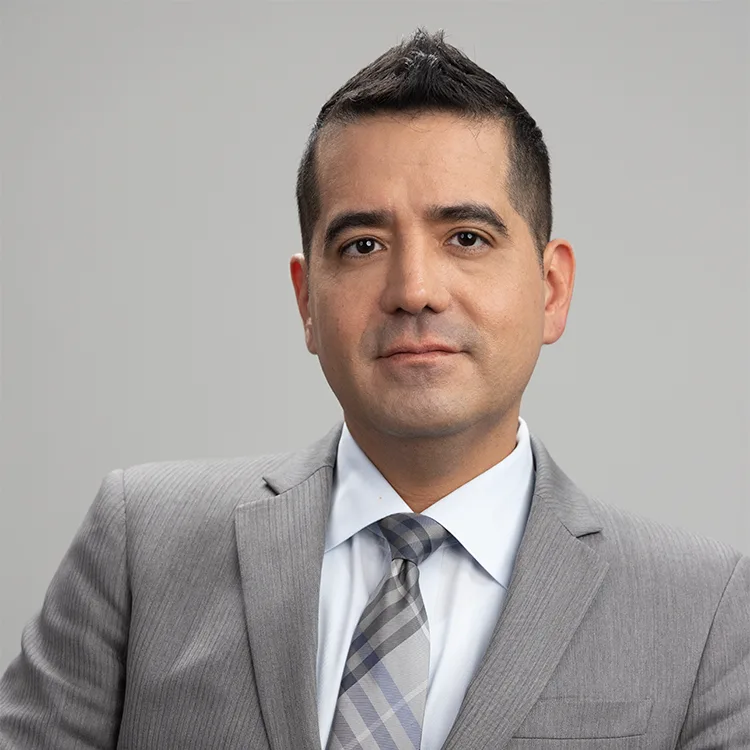 Conoce A Pierre Prialé